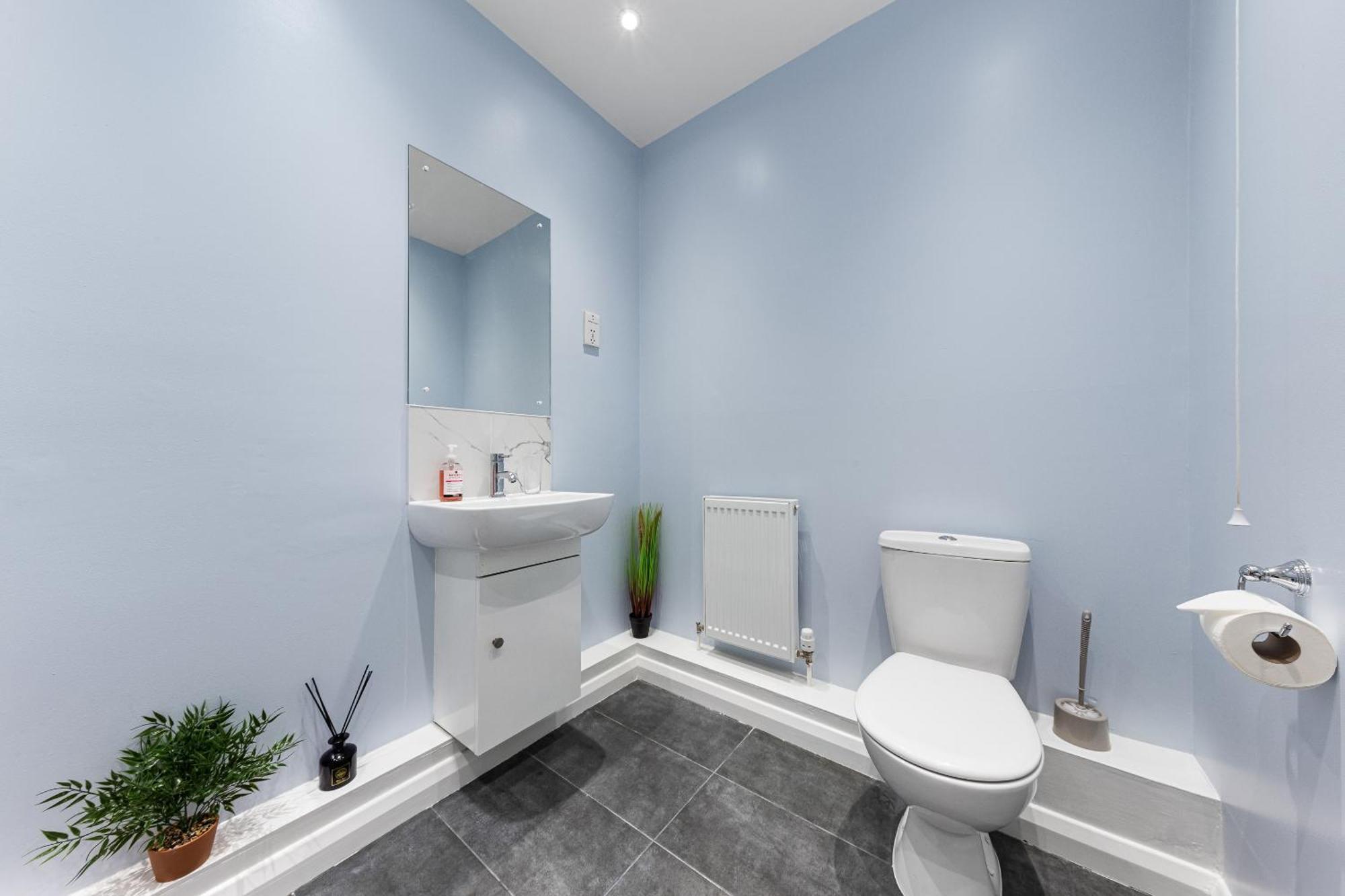 Elegant 2Br London Hideaway- King Bed, Sleeps 6 - Parking- Instant Book- 20 Percent Off Limited Time! Barnet Exterior foto